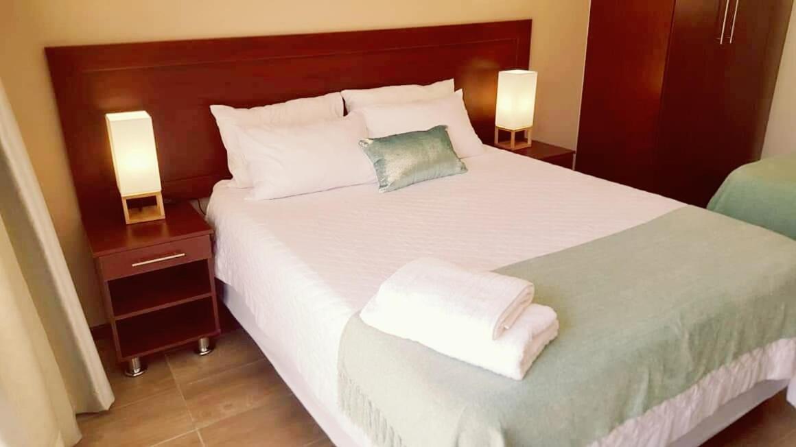 The Royal Haven Hotel Lichtenburg Exterior photo